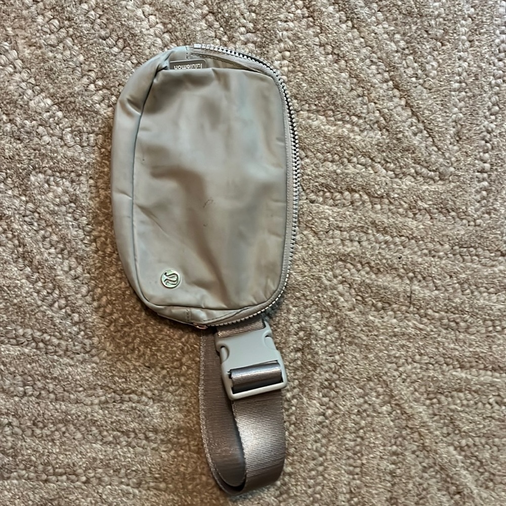 Lululemon crossbody bag, grey